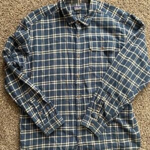 Patagonia Men's XL Fjord Flannel Blue Plaid Long-Sleeve Button-Up Shirt